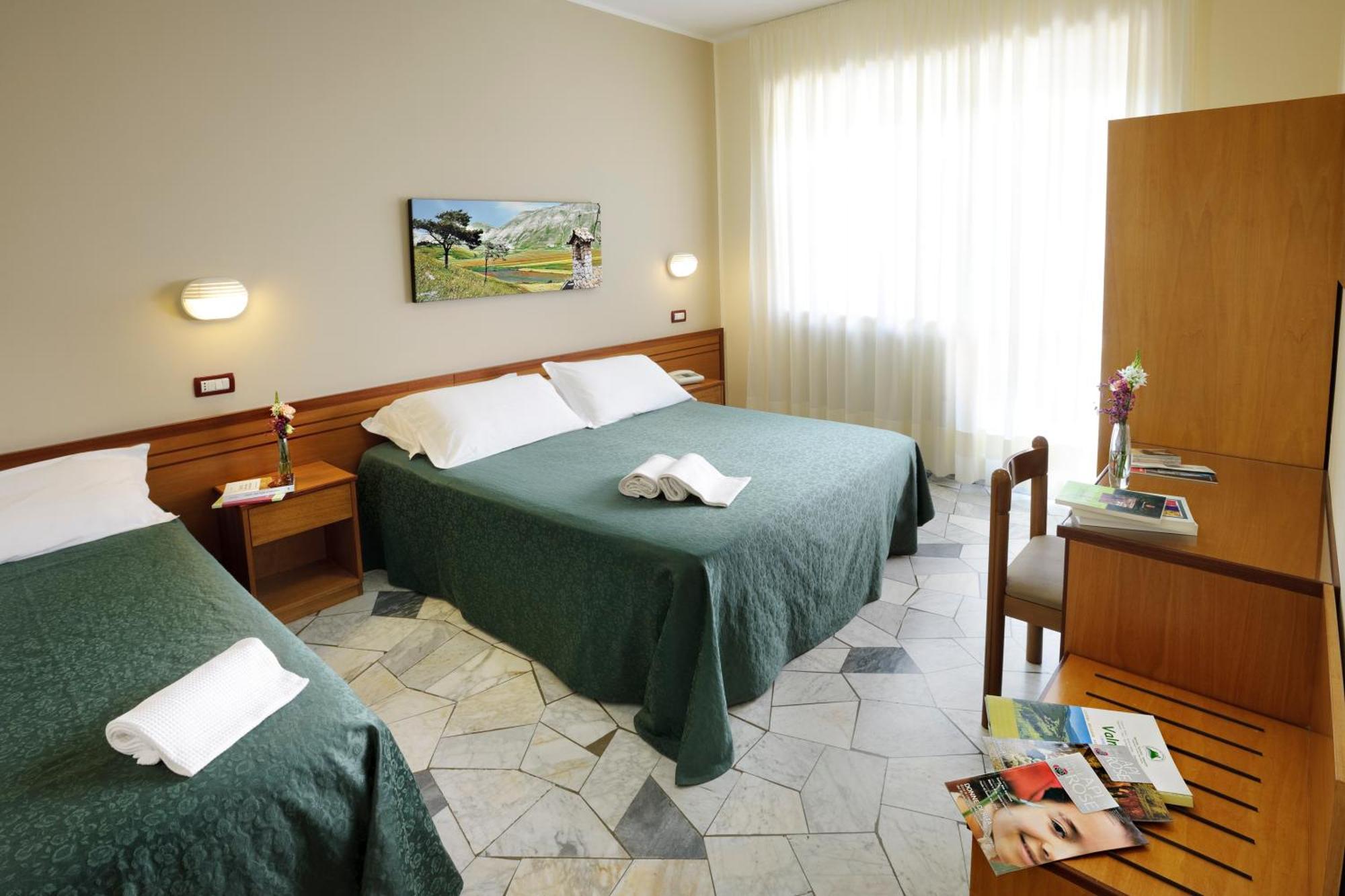 Hotel Delle Rose Cascia Exterior photo